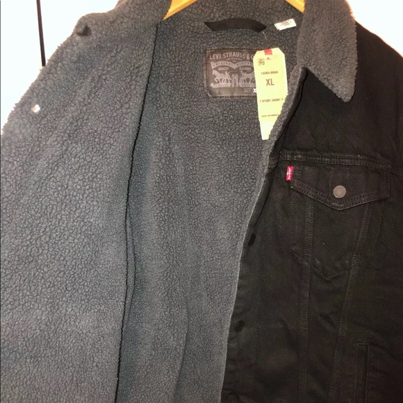 ‼️SOLD‼️ LEVIS MENS JEAN JACKET - Picture 4 of 5